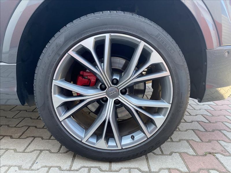 Audi Q8 3,0 55TFSi quattro Sport - fotka 47 z 47