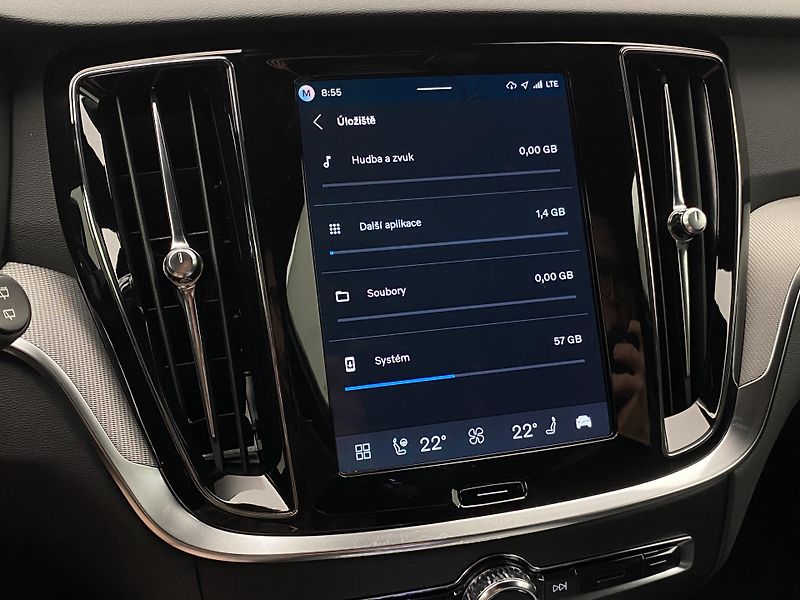 Volvo V60 (2026) B4 AUT DARK PLUS - fotka 53 z 57