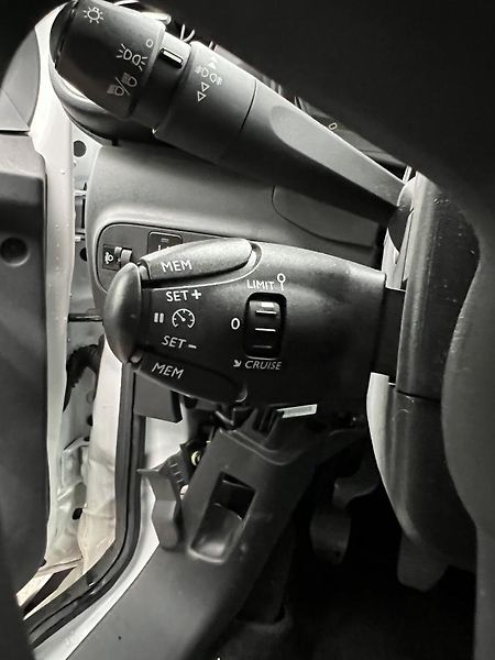 Citroën C3 1.2 VTI 61 kW - fotka 15 z 20