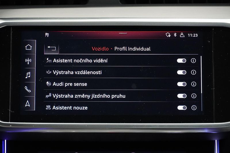 Audi A6 50TDI,S-LINE,ČR,1MAJ,HUD,Tažné - fotka 34 z 37
