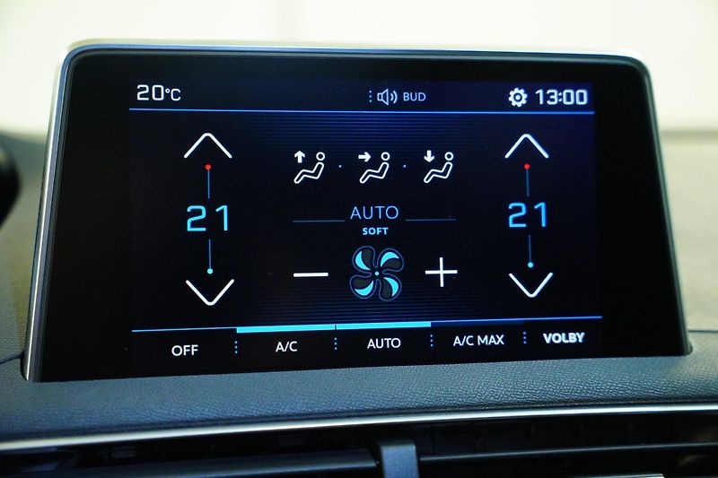Peugeot 3008 - fotka 21 z 25