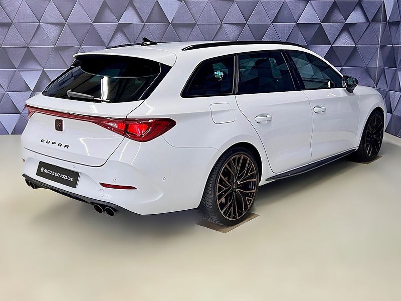 Cupra Leon 2.0TSI 228KW DSG 4WD, LED, ACC - fotka 7 z 37