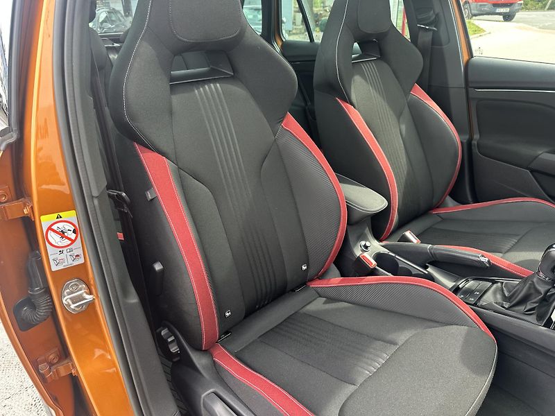 Škoda Kamiq (2023) 1.5 TSI Monte Carlo rezervace - fotka 15 z 34