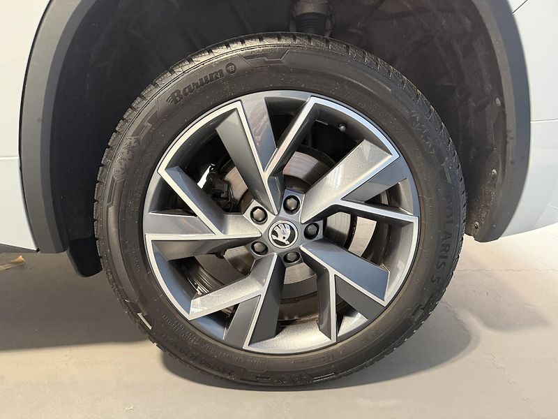 Škoda Kodiaq 2.0 TDI 110 kW Sportline DSG - fotka 14 z 14