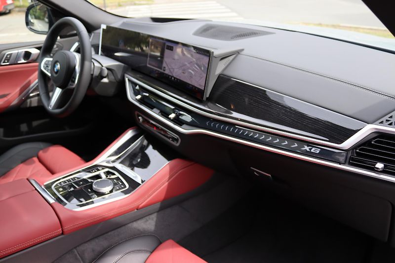 BMW X6 (2026) XDRIVE 40i G06 M-SPORT 280kW - fotka 43 z 50