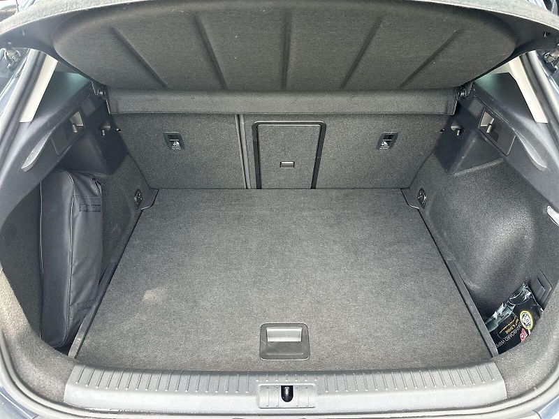Cupra Formentor (2024) 1.5 TSI DSG - fotka 27 z 28
