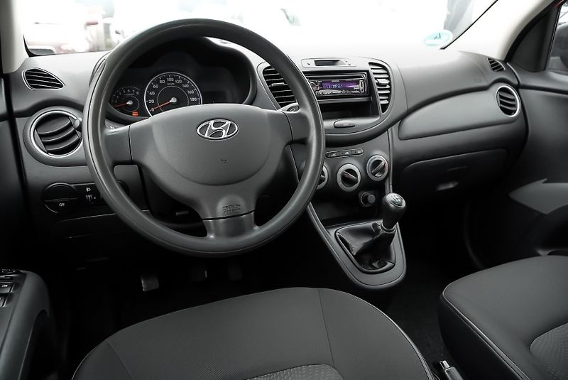 Hyundai i10 1.1 - fotka 12 z 25