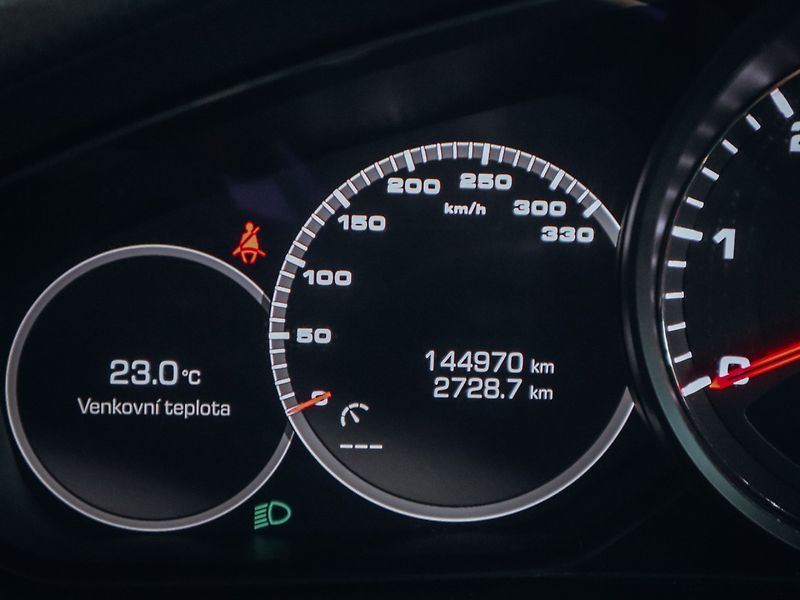 Porsche Panamera 4S Diesel 310 kW - fotka 20 z 38