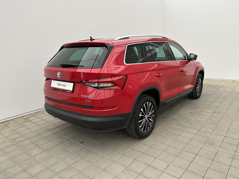 Škoda Kodiaq 2.0 TDI 4x4 Style - fotka 2 z 27