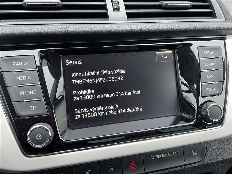 Škoda Fabia 1,2 TSI 66KW STYLE,KESSY,ČR. - fotka 14 z 23
