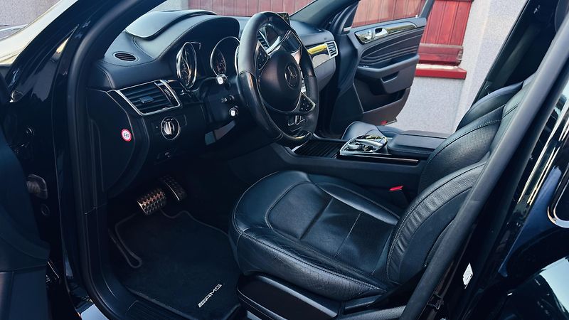 Mercedes-Benz GLE (2019) 43 AMG - fotka 10 z 12