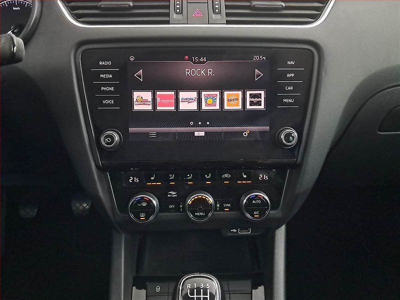 Škoda Octavia (2018) Style 2.0 TDI, Navi, Tempomat - fotka 12 z 23
