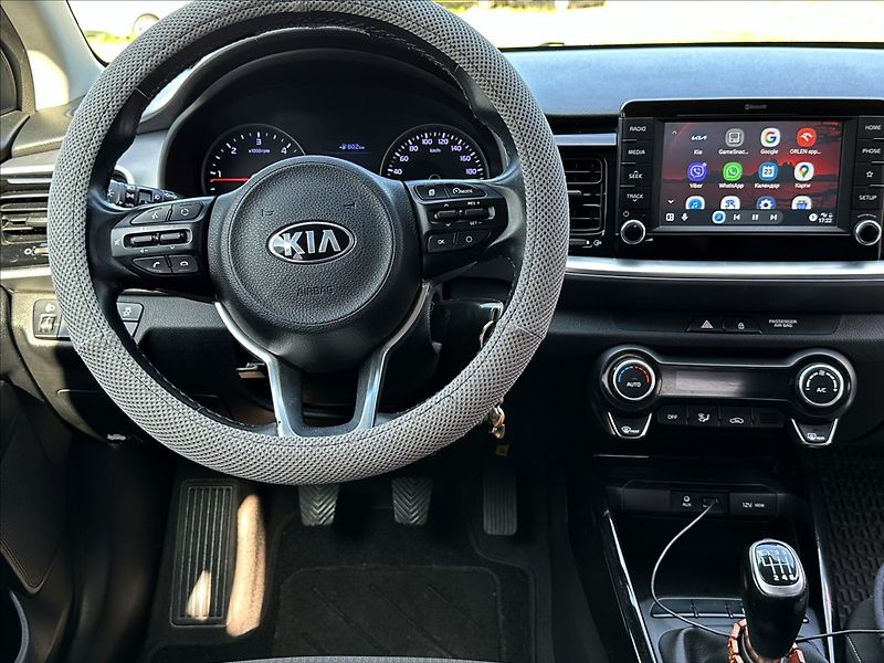 Kia Stonic 1,6 CRDi Aut.klima,Kamera - fotka 16 z 39