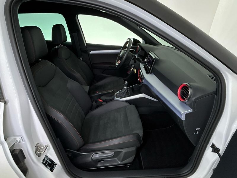 Seat Arona FR - fotka 9 z 27