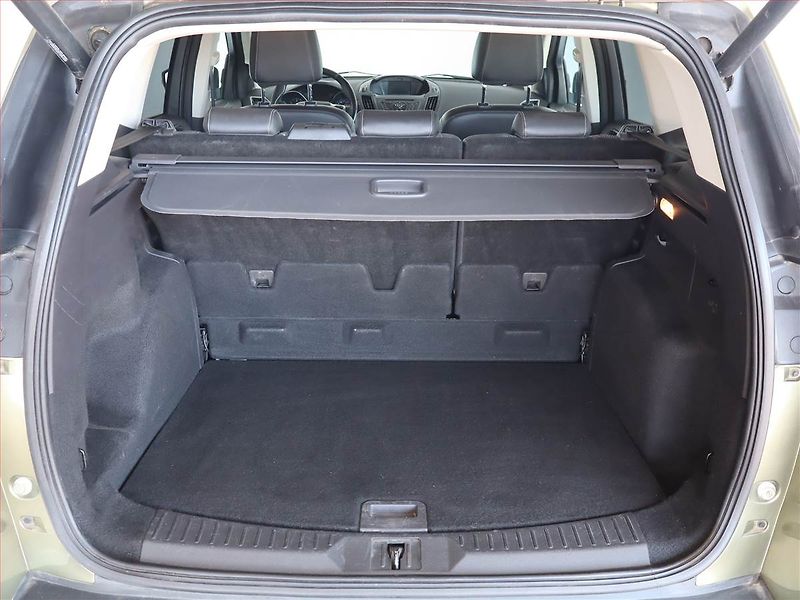 Ford Kuga (2014) 2.0 TDCi, 4X4, Automat - fotka 14 z 24