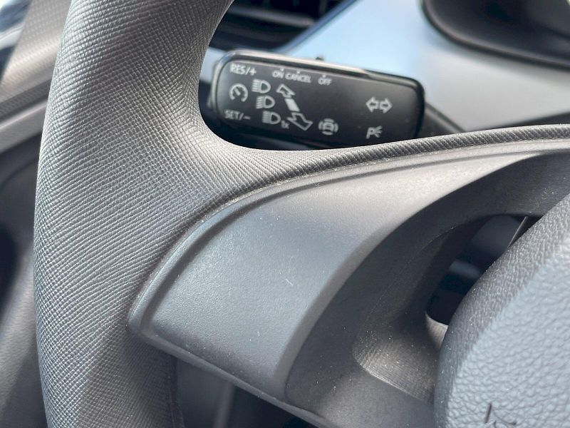 Škoda Kamiq (2023) 1.0 TSI 81 kW DSG Ambition Plu - fotka 8 z 28