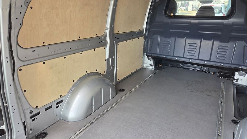 Mercedes-Benz Vito 116 CDI/L, kamera, senzory - fotka 17 z 17