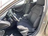 Citroën C5 (2011) 1.6HDi, AC, tempo, park.asist - náhled 9