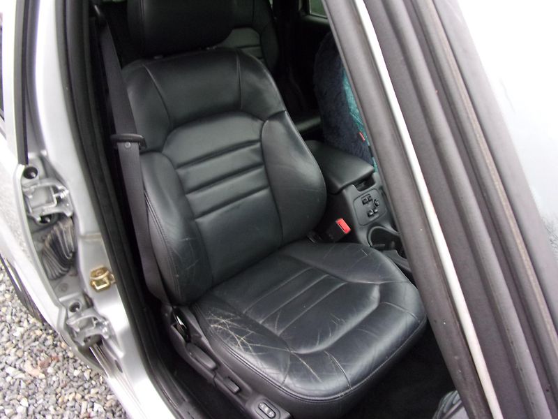 Jeep Cherokee (2004) 2.5 CRD 105kW 4X4  BEZ KOROZE - fotka 23 z 23