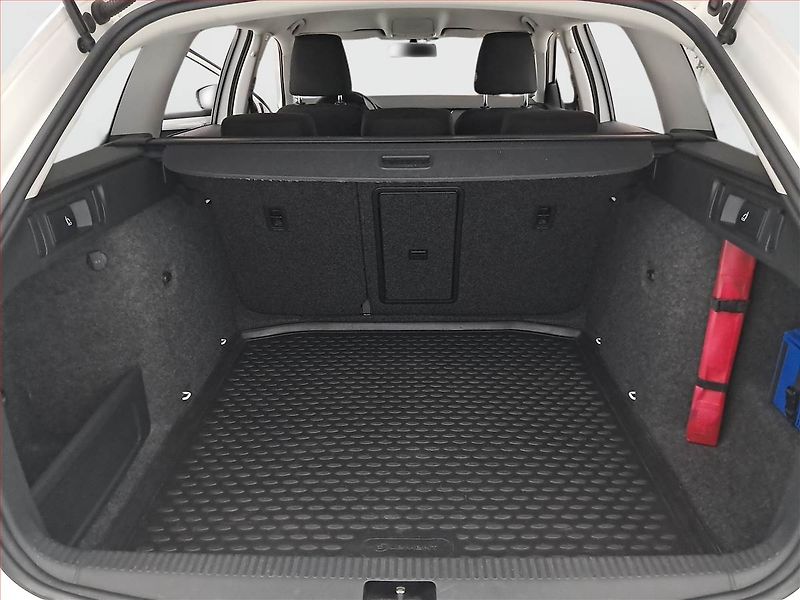 Citroën Berlingo (2020) Maxi Live 1.2 PureTech, 7Míst - fotka 13 z 18