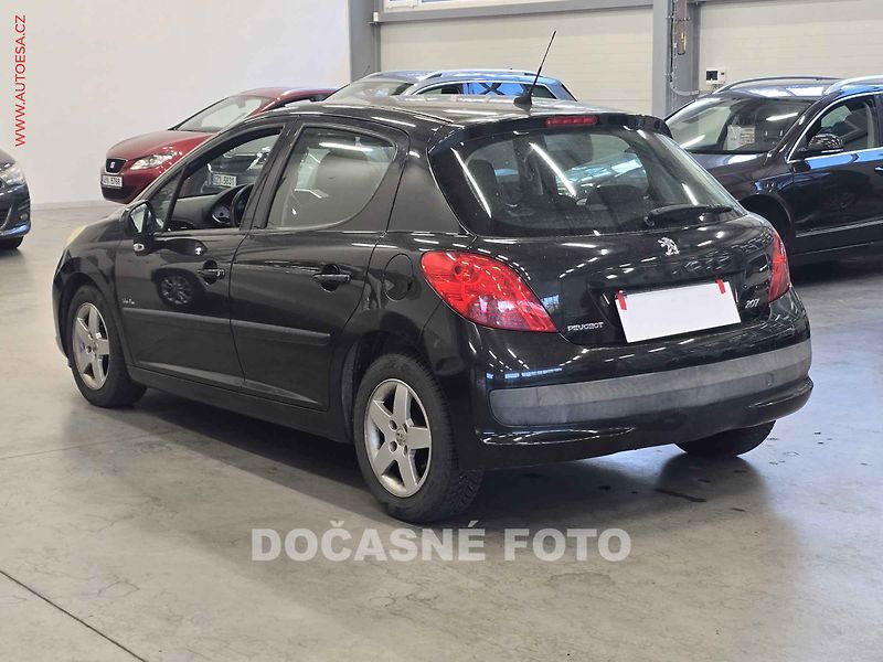 Peugeot 207 (2008) 1.6HDi, AC, STK8/28 - fotka 2 z 3
