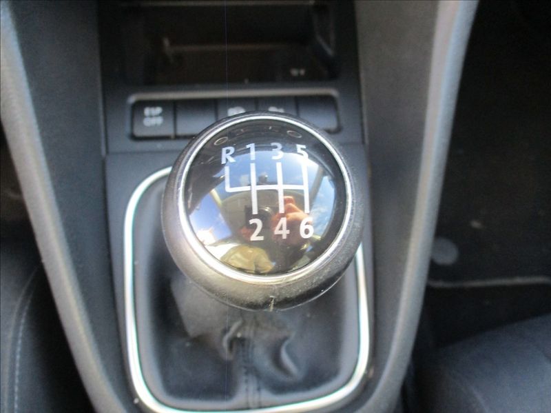Volkswagen Golf 1,4 TSI, Highline, aut. klima, - fotka 20 z 24