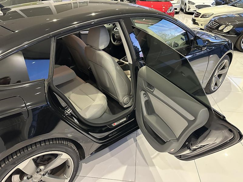 Audi A5 (2016) - fotka 32 z 36