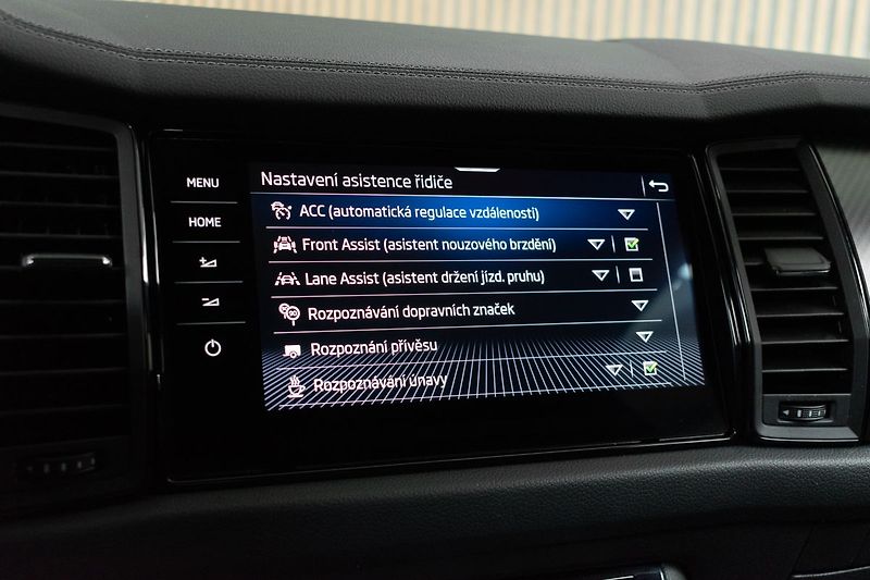Škoda Kodiaq 2.0 TDI SPORTLINE*TAŽNÉ*ČR 1.M - fotka 33 z 49