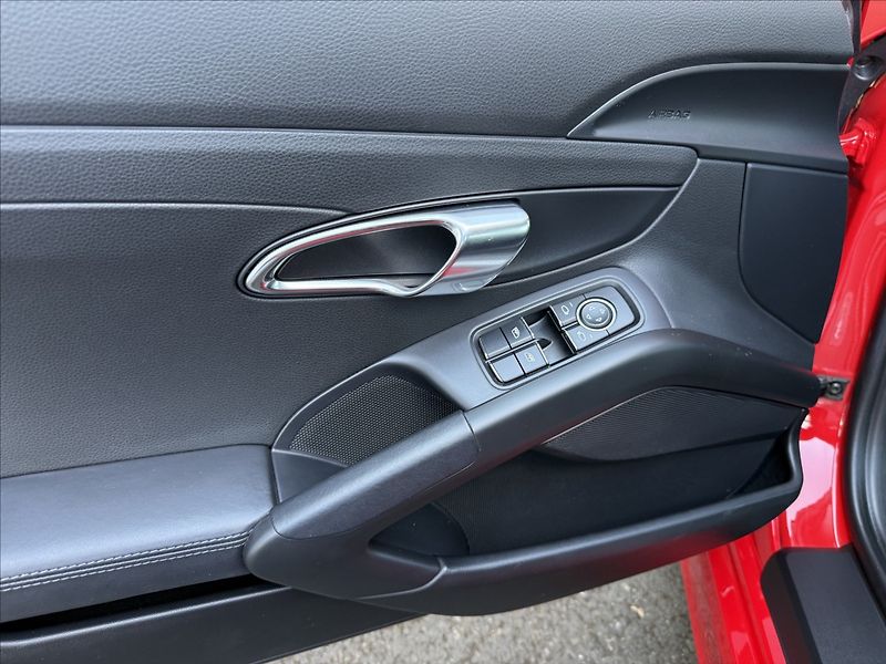 Porsche Cayman 3,4 S 981 manuál Top stav! - fotka 23 z 33