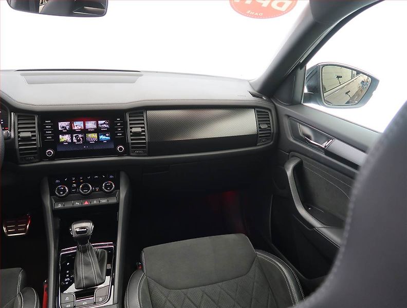 Škoda Kodiaq (2022) Sportline 1.5 TSI, digi klima - fotka 8 z 27