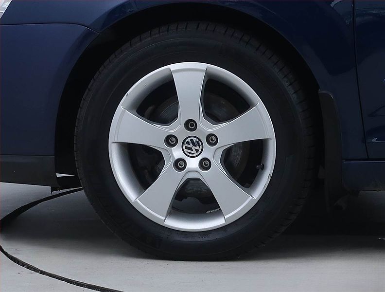 Volkswagen Jetta (2008) 1.6, Tempomat - fotka 14 z 15