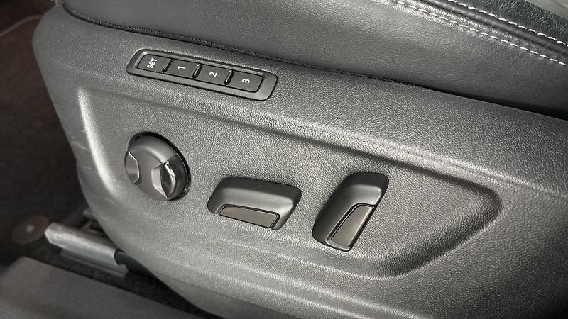 Škoda Kodiaq 2.0 TDI DSG 4x4 Style - fotka 22 z 29