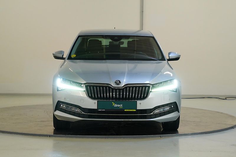 Škoda Superb - fotka 4 z 28