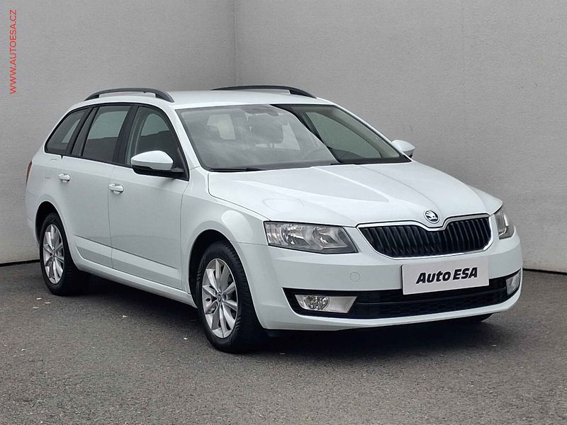 Škoda Octavia (2015) 1.6 TDi, Style, park. čidla - fotografie inzerátu