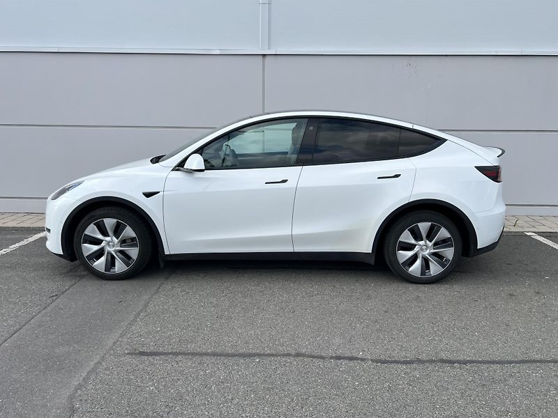 Tesla Model Y Long Range, Tažné, 90% SOH - fotka 5 z 21