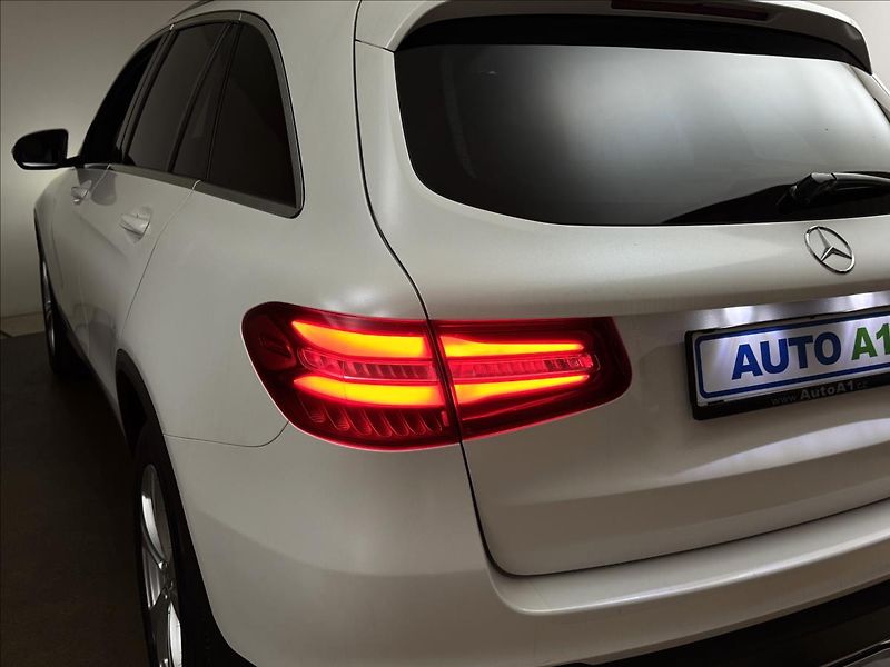 Mercedes-Benz GLC 2,1 OFFR PAK. VZDUCH EXCLUSIVE - fotka 45 z 51