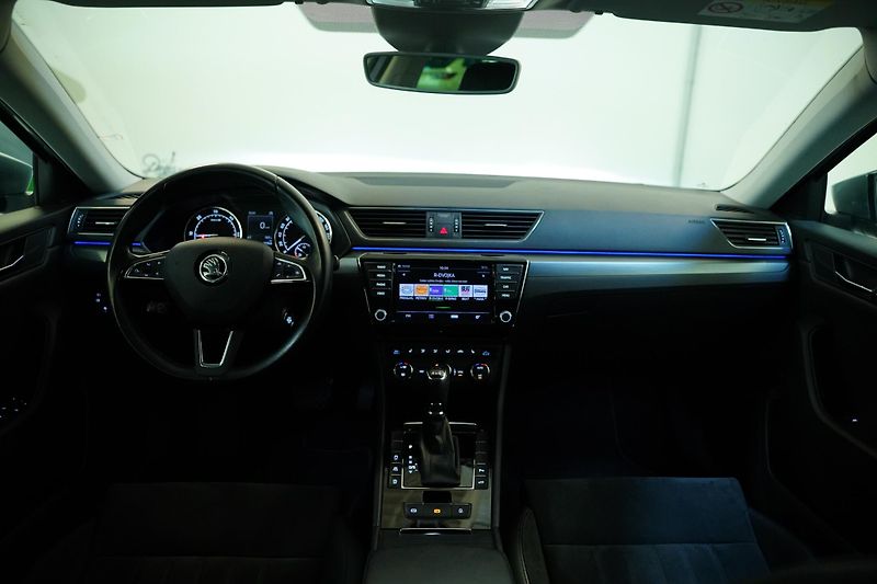 Škoda Superb - fotka 5 z 28