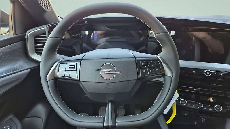 Opel Mokka (2026) Edition 1.2 TURBO (100 kW/ 136 - fotka 22 z 37