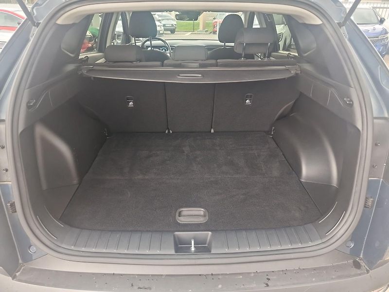 Hyundai Tucson (2023) 1,6 T-GDi SMART 110 kW 4x4 - fotka 11 z 24