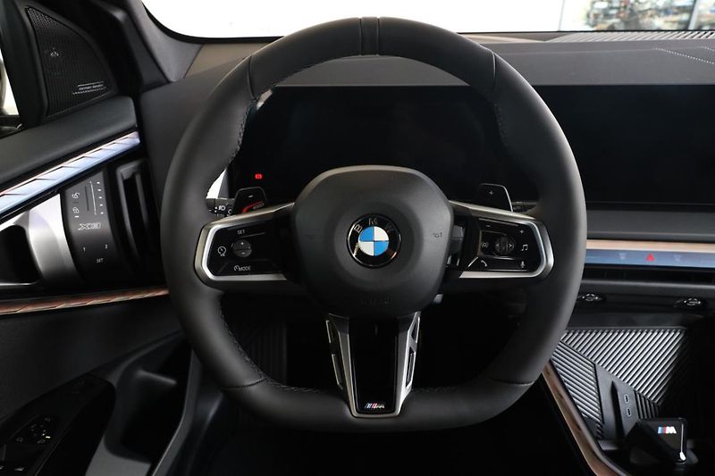 BMW X3 xDrive 40d - fotka 10 z 18