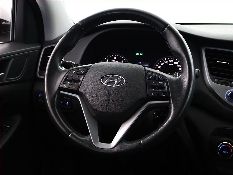 Hyundai Tucson (2017) 1.7 CRDi, Tempomat - fotka 14 z 18