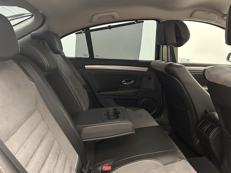 Renault Laguna 2.0 dCi Dynamic - fotka 17 z 22