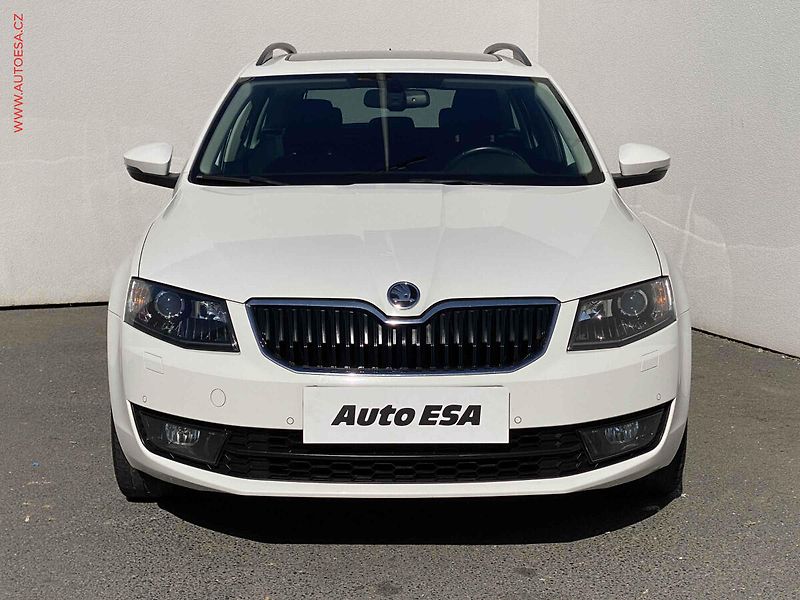 Škoda Octavia (2015) 1.4 TSi, Elegance, bixen - fotka 2 z 17