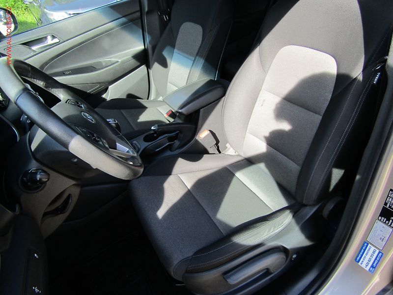 Hyundai Tucson (2018) 1.6 T-GDi, 1.maj,ČR, servis - fotka 9 z 17