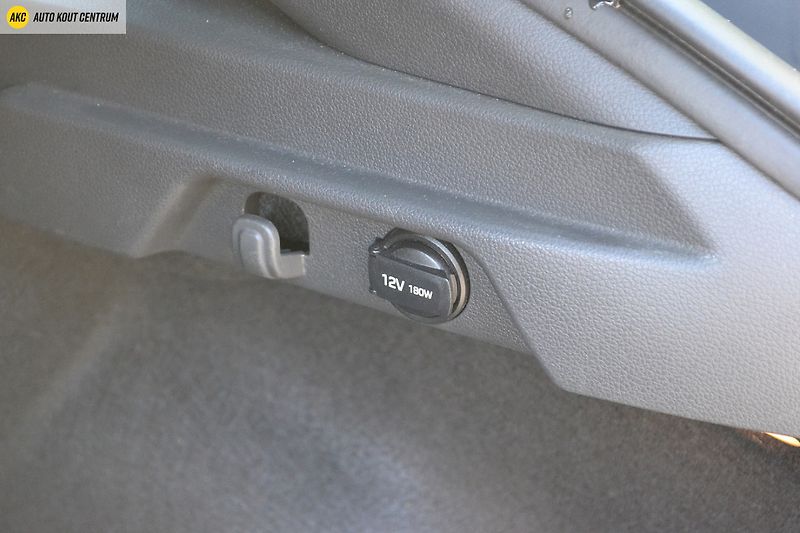 Hyundai i30 FB 1.0T-GDI COMFORT ALU16 - fotka 17 z 54