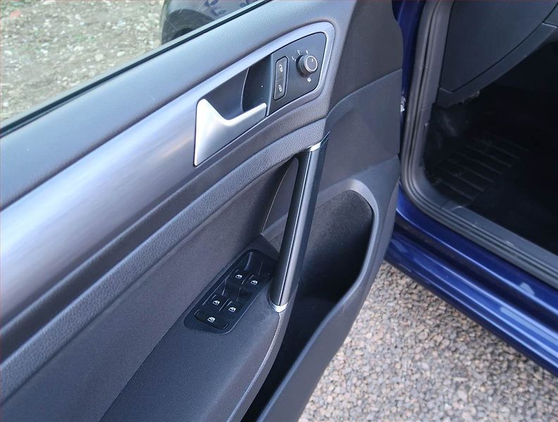 Volkswagen Golf (2018) 1.6 TDI, Automat, Tempomat - fotka 17 z 18