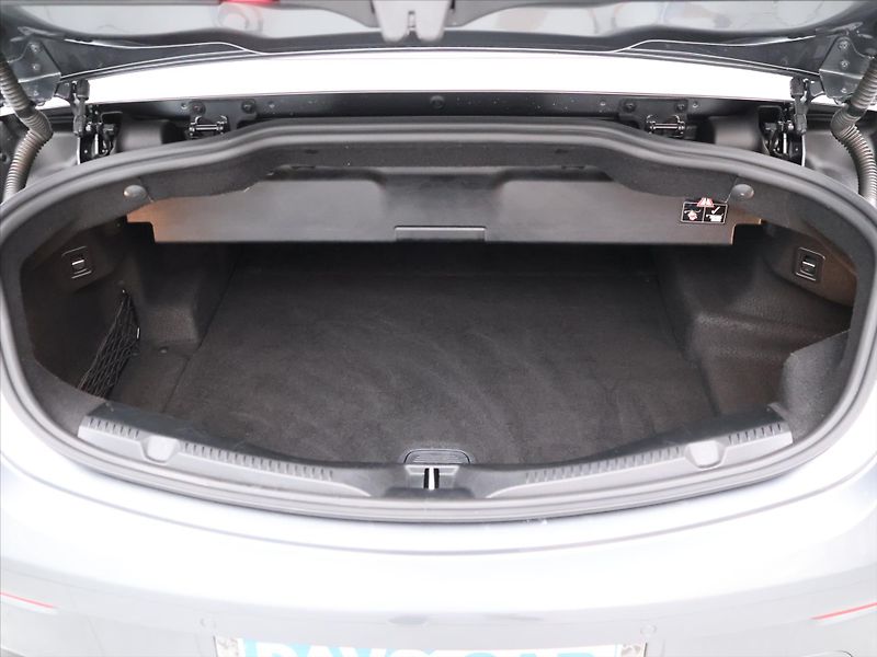 Mercedes-Benz Třídy E 3,0 53 320kW AMG 4Matic+ DPH - fotka 18 z 53