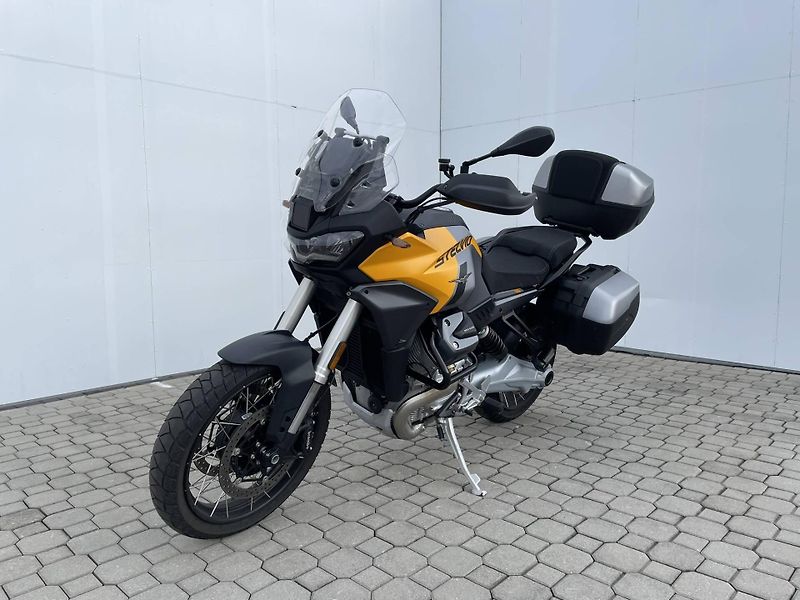 Moto Guzzi (2026) V100 Stelvio ARAS E5+ - fotka 7 z 16