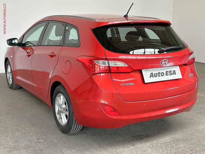 Hyundai i30 (2015) 1.6CVVT, ČR - fotka 6 z 14