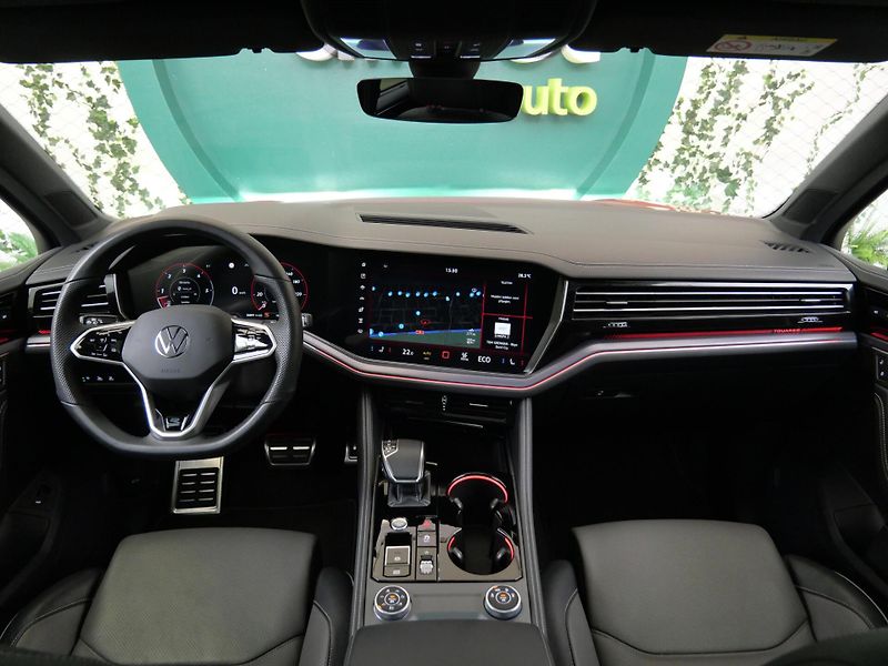 Volkswagen Touareg - fotka 5 z 30